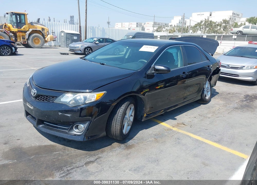 2014 TOYOTA CAMRY SE VIN: 4T1BF1FK0EU412033