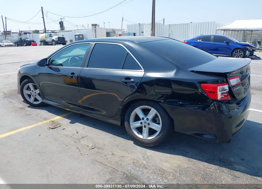 2014 TOYOTA CAMRY SE VIN: 4T1BF1FK0EU412033
