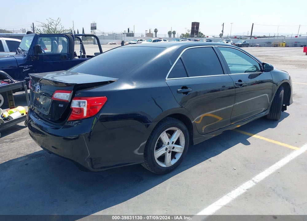 2014 TOYOTA CAMRY SE VIN: 4T1BF1FK0EU412033