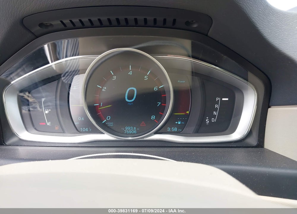 2015 VOLVO XC70 T6 PLATINUM VIN: YV4902ND7F1197327