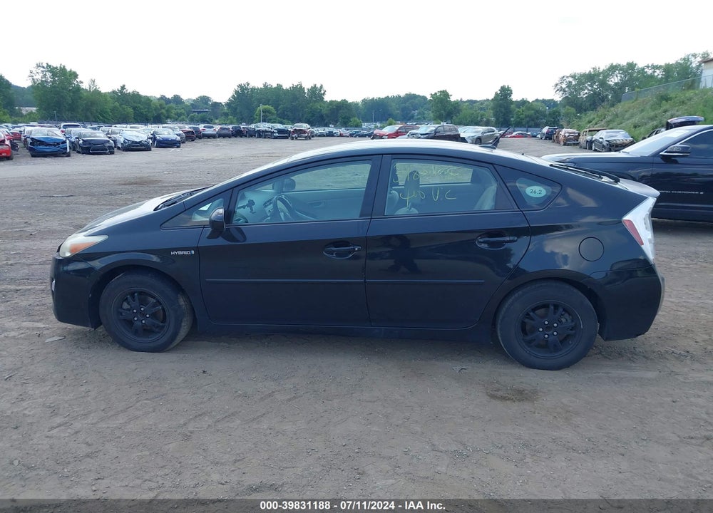 2011 TOYOTA PRIUS TWO VIN: JTDKN3DU6B0248930