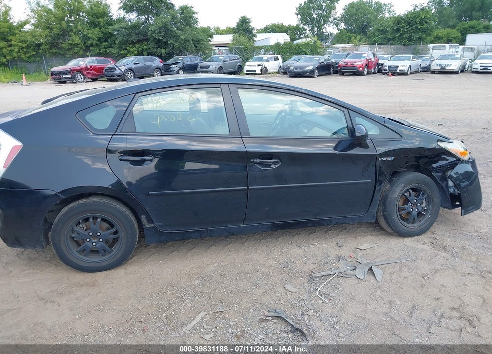 2011 TOYOTA PRIUS TWO VIN: JTDKN3DU6B0248930