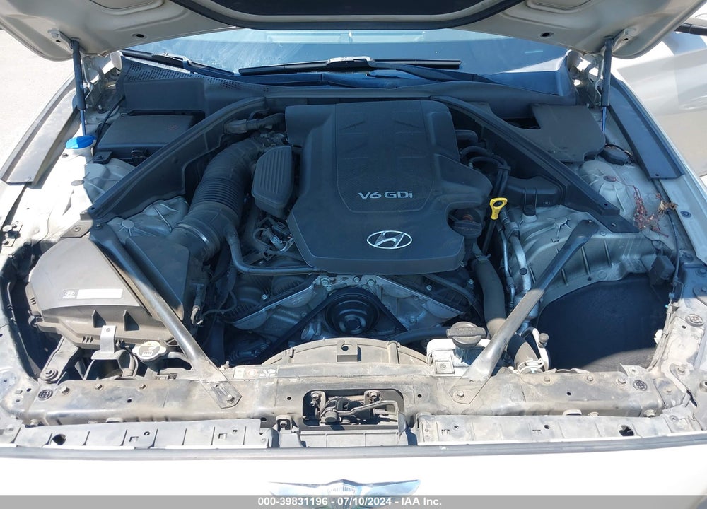 2015 HYUNDAI GENESIS 3.8 VIN: KMHGN4JE1FU062084