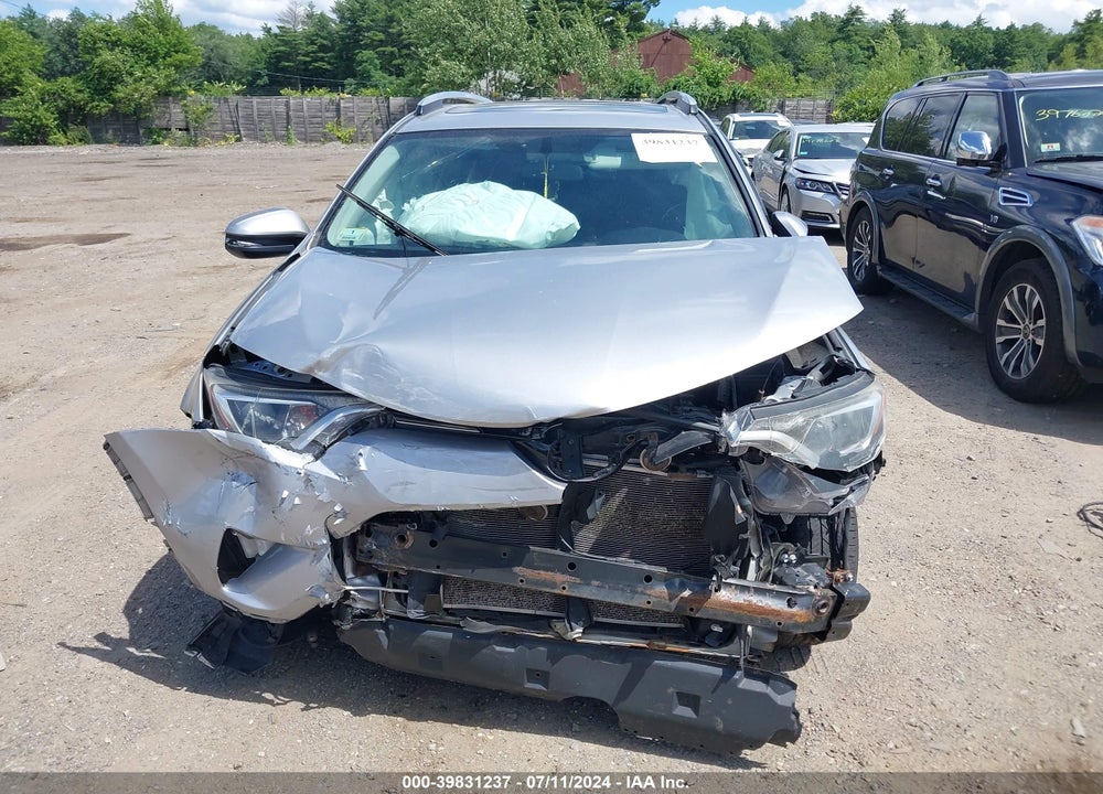 2016 TOYOTA RAV4 XLE VIN: 2T3RFREV4GW452845