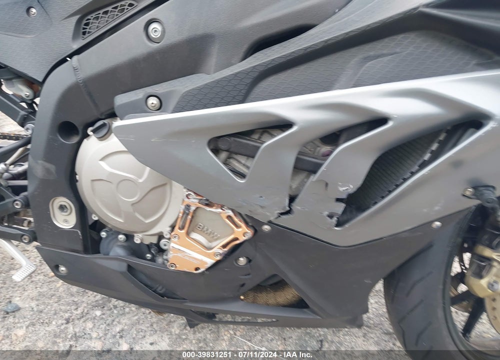 2013 BMW S 1000 RR VIN: WB1053403DZL18237