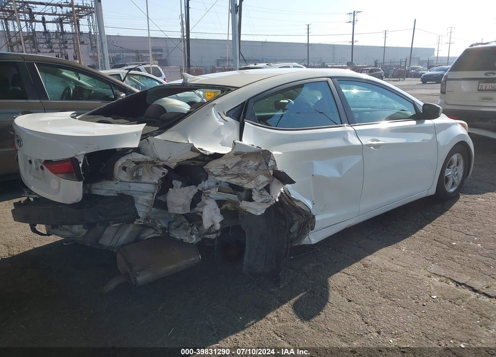 2014 HYUNDAI ELANTRA SE VIN: 5NPDH4AEXEH511382