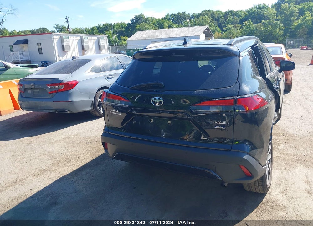 2022 TOYOTA COROLLA CROSS XLE VIN: 7MUEAABG2NV011966