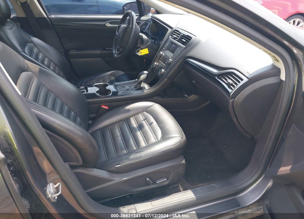 2015 FORD FUSION SE VIN: 3FA6P0H76FR231989
