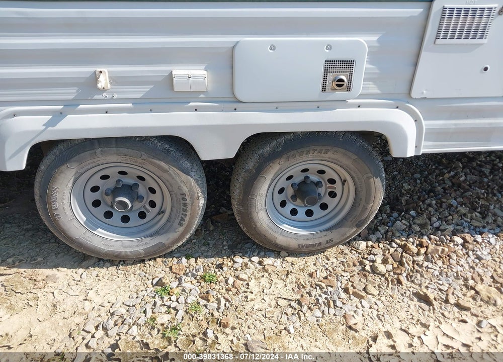 1996 COAC 5THW VIN: 1TC3B5720T1004693