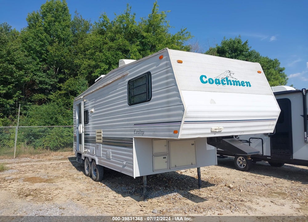 1996 COAC 5THW VIN: 1TC3B5720T1004693