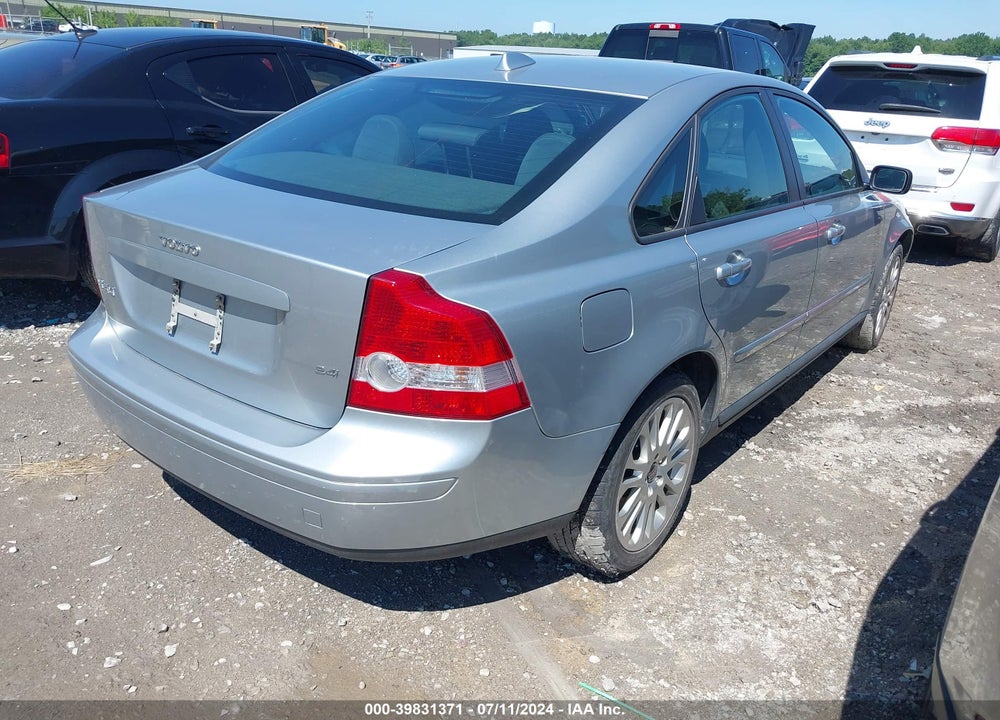 2006 VOLVO S40 2.4I VIN: YV1MS382X62154225