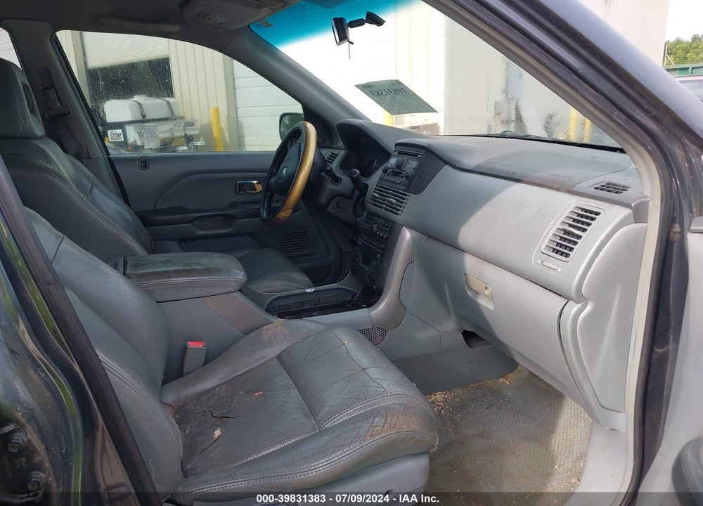 2004 HONDA PILOT EX-L VIN: 2HKYF18604H524175