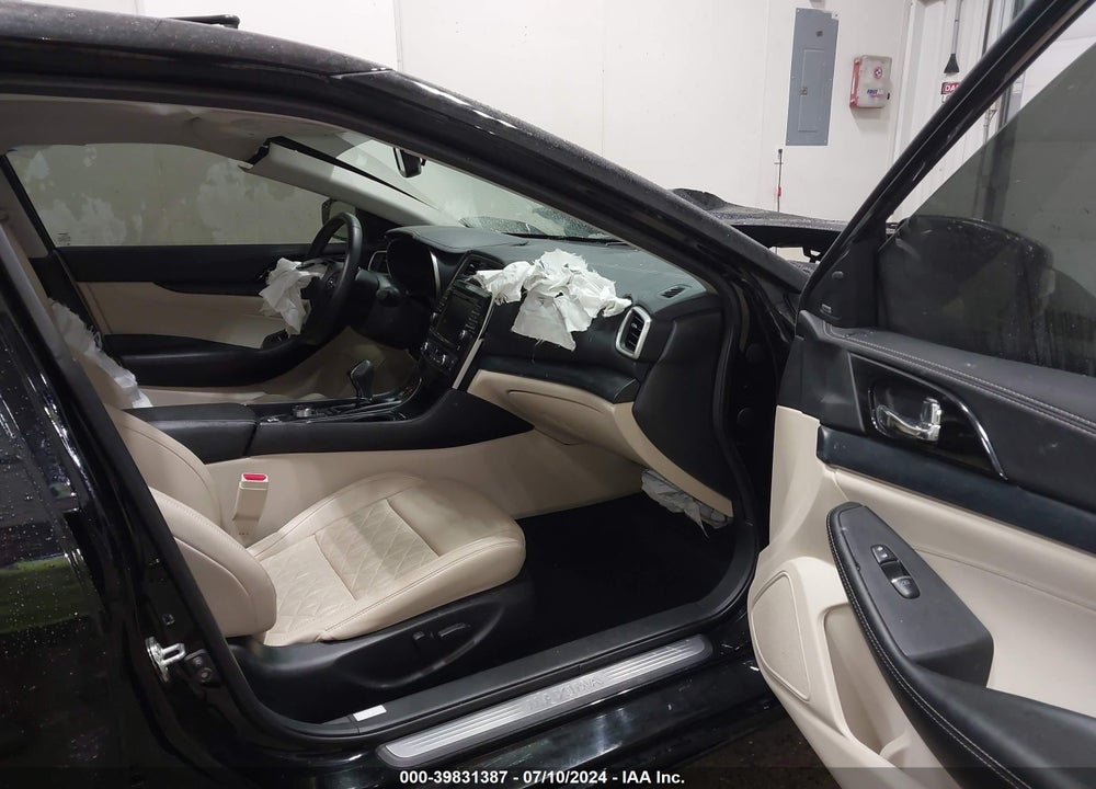 2020 NISSAN MAXIMA PLATINUM XTRONIC CVT VIN: 1N4AA6FVXLC363292