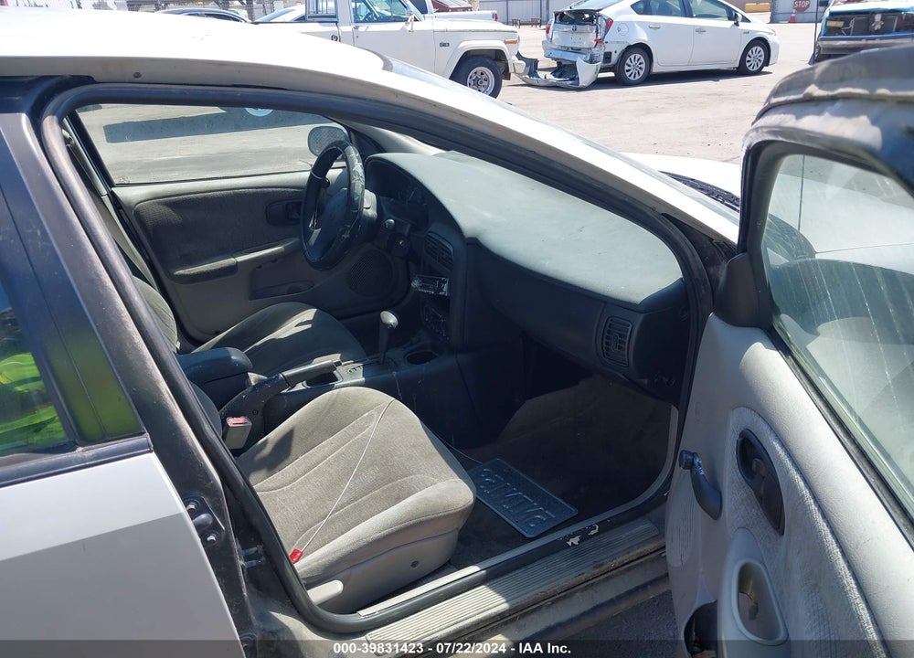 2000 SATURN SL2 VIN: 1G8ZK5277YZ185643