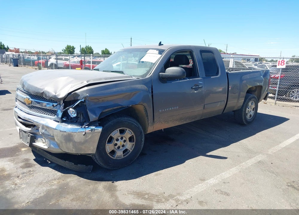 2013 CHEVROLET SILVERADO 1500 LT VIN: 1GCRCSE09DZ153738
