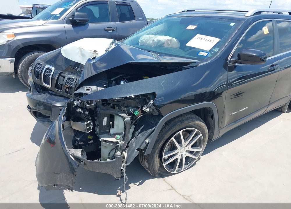 2016 JEEP CHEROKEE LATITUDE VIN: 1C4PJLCSXGW257782