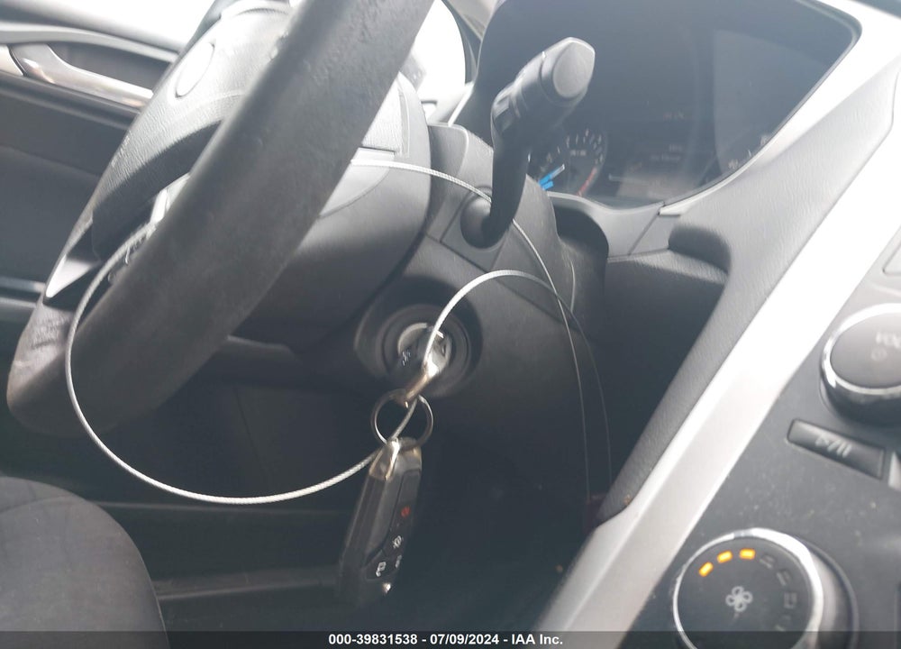 2013 FORD FUSION SE VIN: 3FA6P0HR6DR255739
