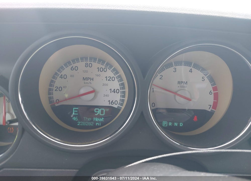 2010 DODGE CHALLENGER R/T VIN: 2B3CJ5DT6AH136983