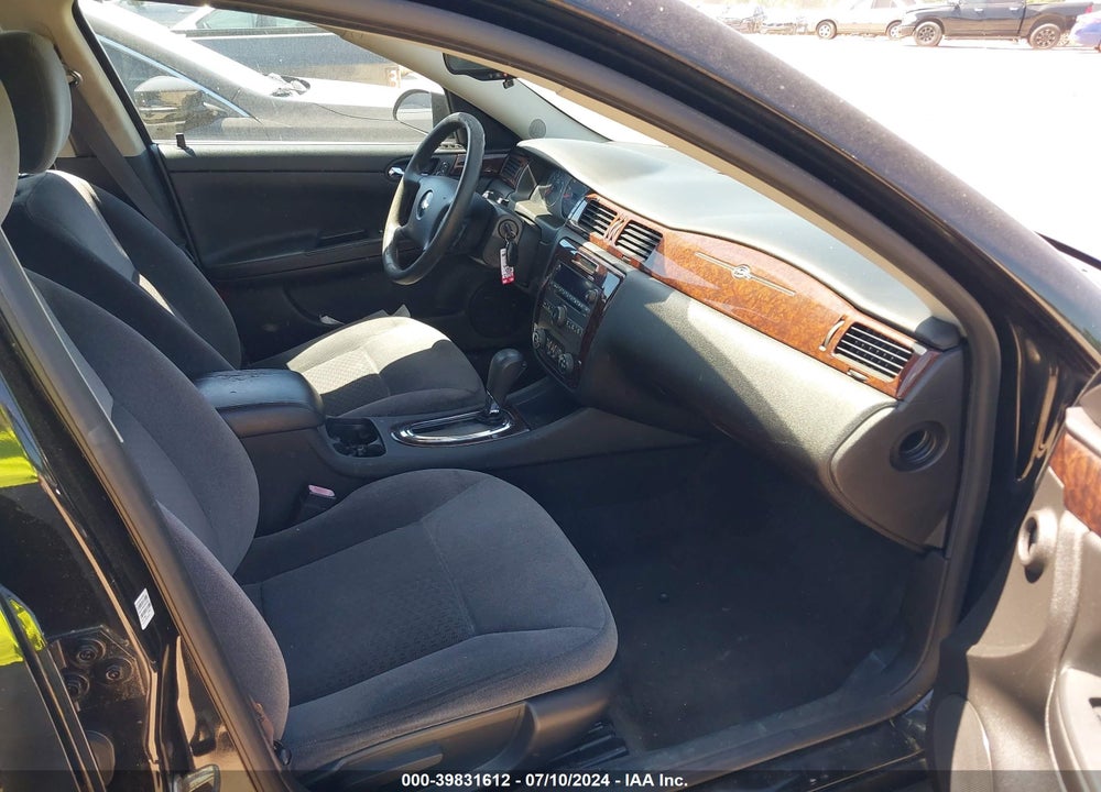 2016 CHEVROLET IMPALA LIMITED LT VIN: 2G1WB5E33G1172065