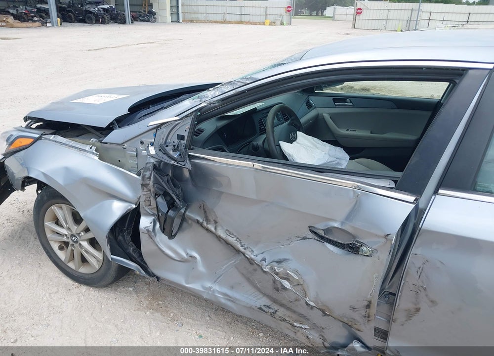 2017 HYUNDAI SONATA VIN: 5NPE24AF8HH515868