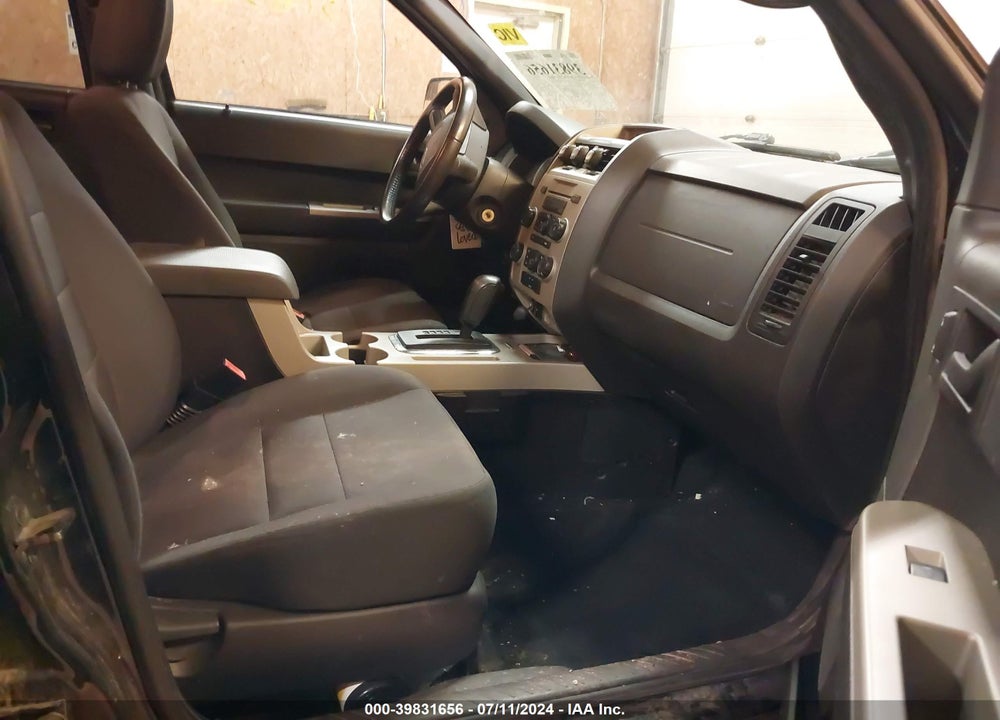 2010 FORD ESCAPE XLT VIN: 1FMCU0D73AKB51571