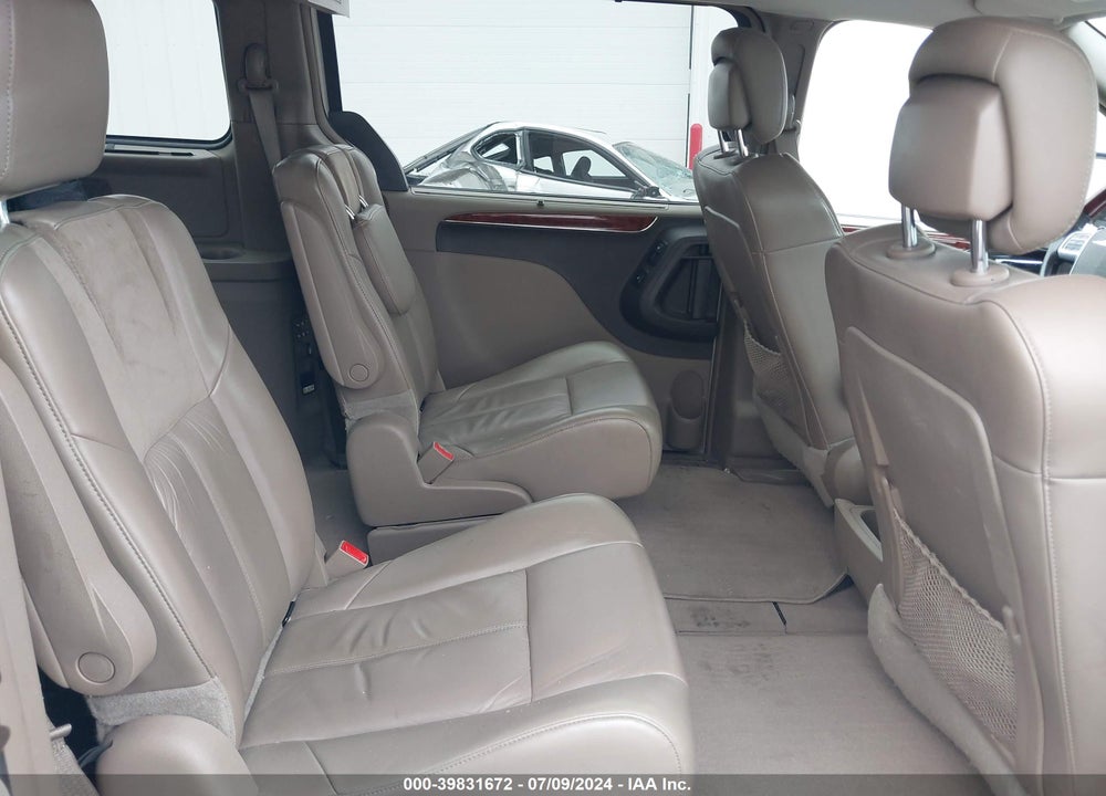 2013 CHRYSLER TOWN & COUNTRY LIMITED VIN: 2C4RC1GGXDR515588