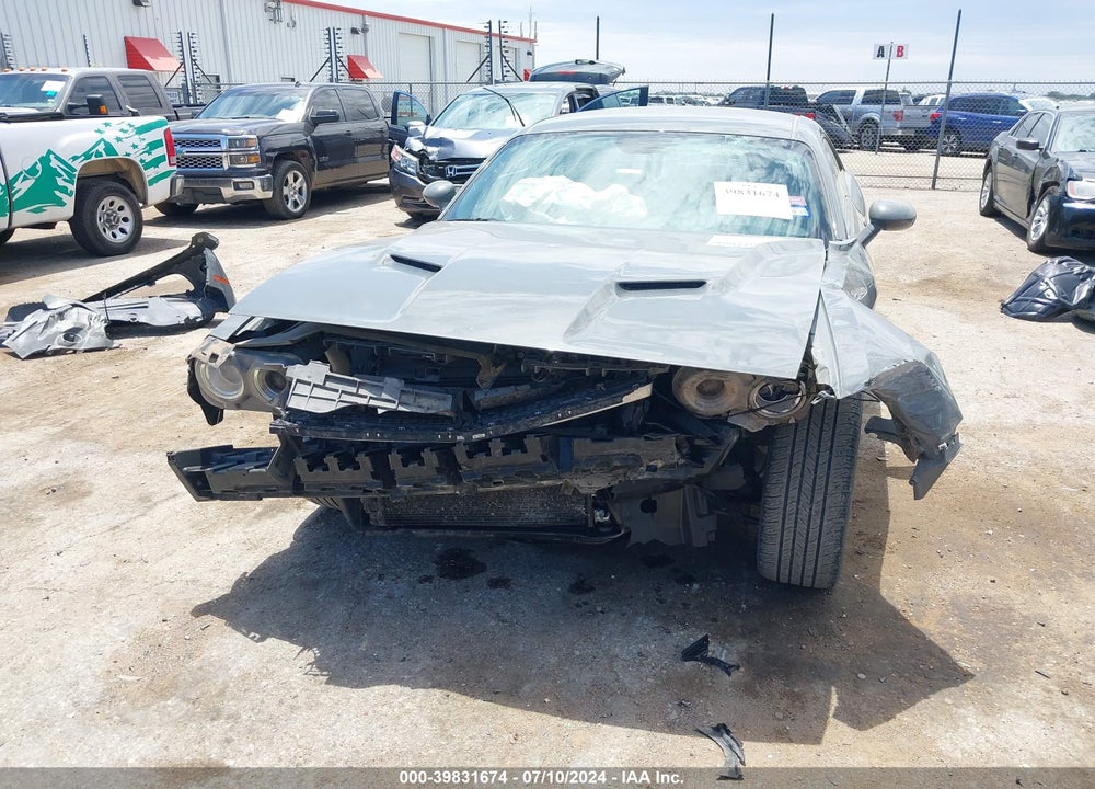 2018 DODGE CHALLENGER SXT VIN: 2C3CDZAG4JH130995