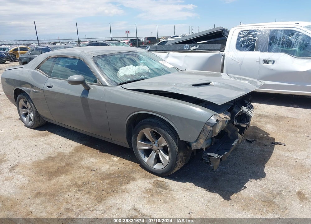 2018 DODGE CHALLENGER SXT VIN: 2C3CDZAG4JH130995