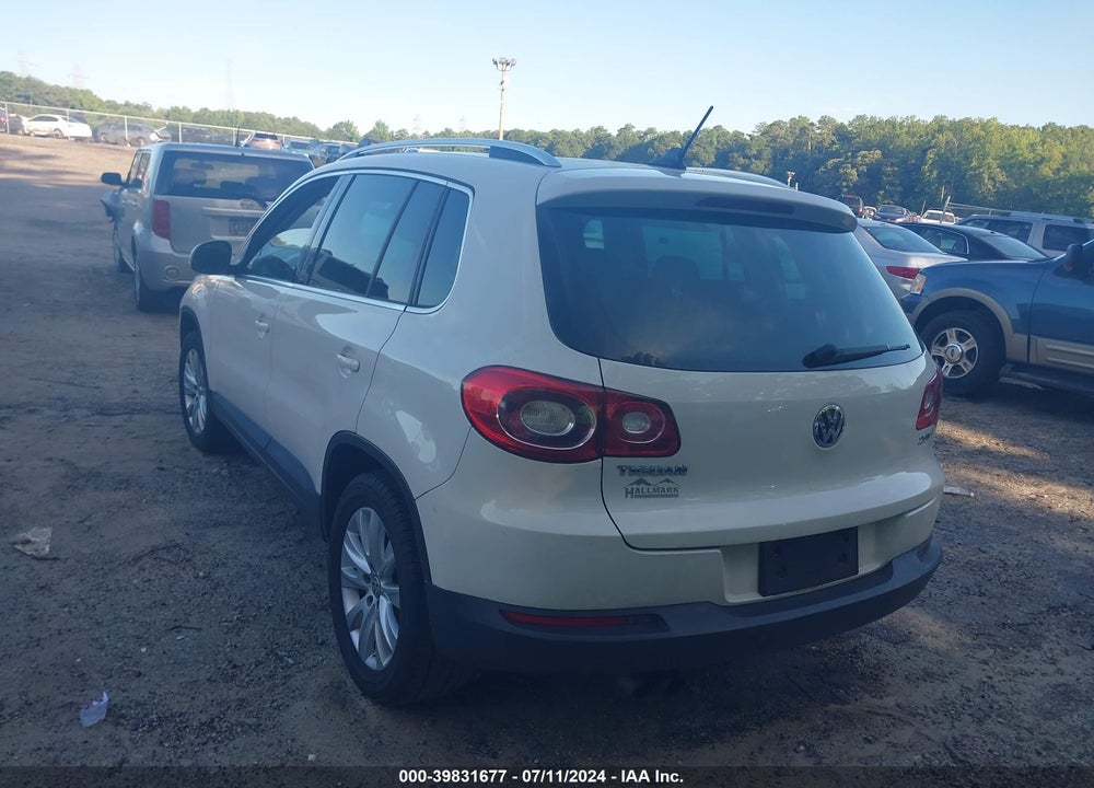 2009 VOLKSWAGEN TIGUAN SE VIN: WVGAV75N39W525983
