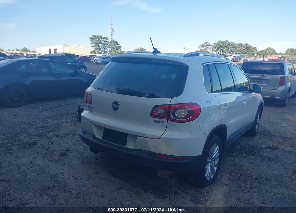 2009 VOLKSWAGEN TIGUAN SE VIN: WVGAV75N39W525983