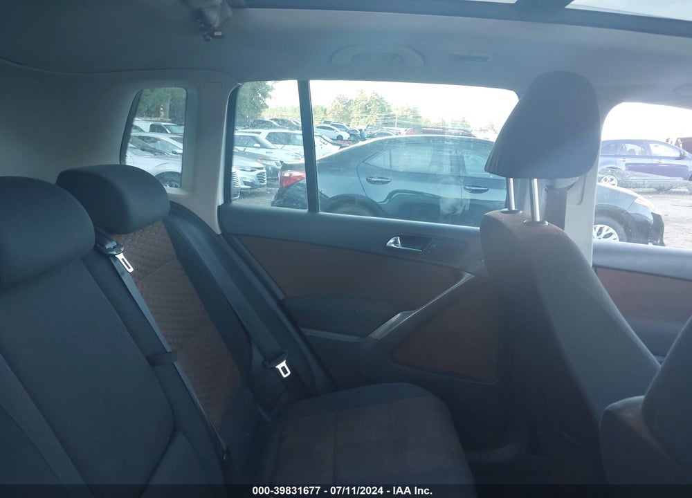 2009 VOLKSWAGEN TIGUAN SE VIN: WVGAV75N39W525983