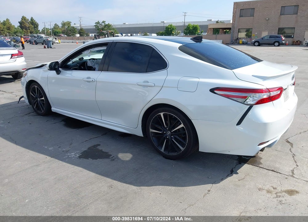 2018 TOYOTA CAMRY XSE V6 VIN: 4T1BZ1HK0JU006168