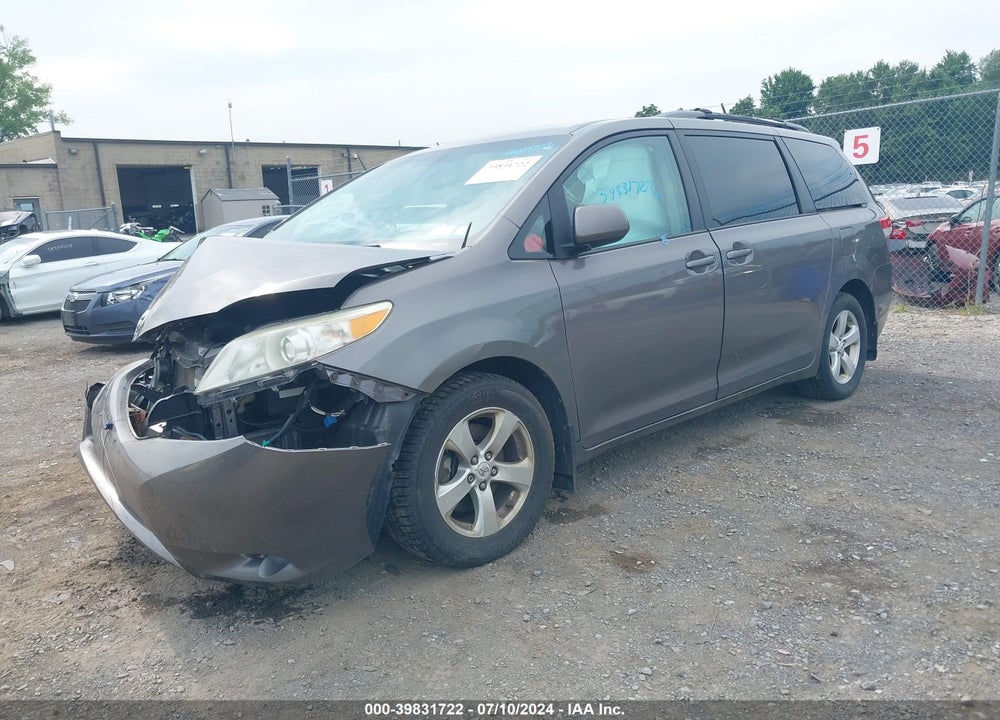 2011 TOYOTA SIENNA LE V6 VIN: 5TDKK3DC5BS116030