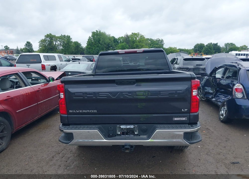2022 CHEVROLET SILVERADO 1500 4WD SHORT BED LT WITH 2FL VIN: 3GCPDKEK8NG562692