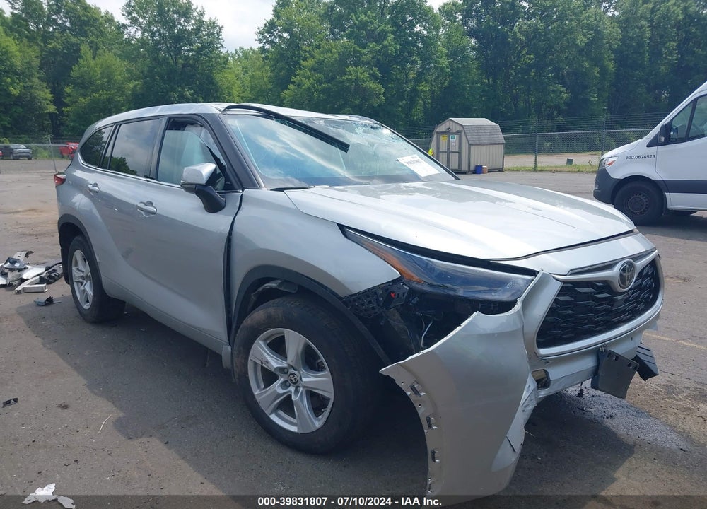 2022 TOYOTA HIGHLANDER VIN: 5TDBZRBH5NS193837