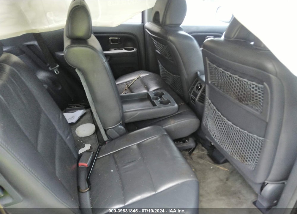 2008 HONDA PILOT EX-L VIN: 5FNYF186X8B020608
