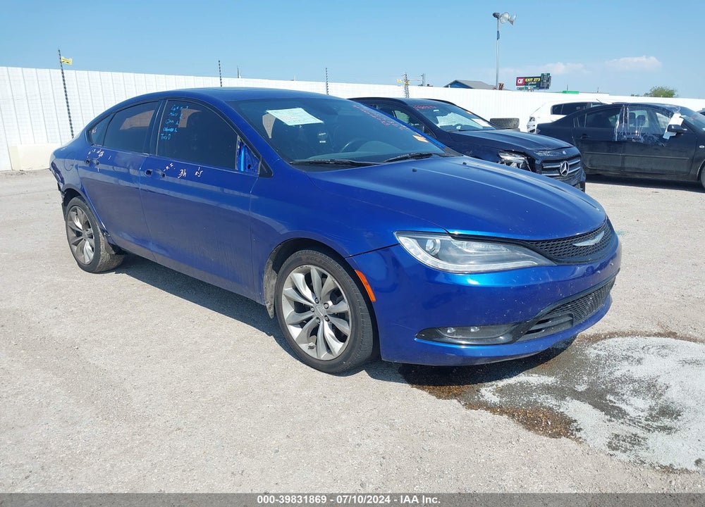 2015 CHRYSLER 200 S VIN: 1C3CCCBG4FN531105
