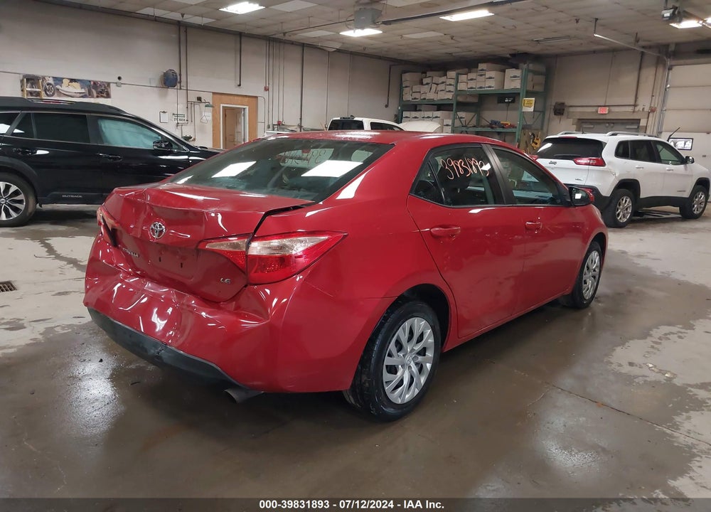 2018 TOYOTA COROLLA LE VIN: 2T1BURHE6JC076430