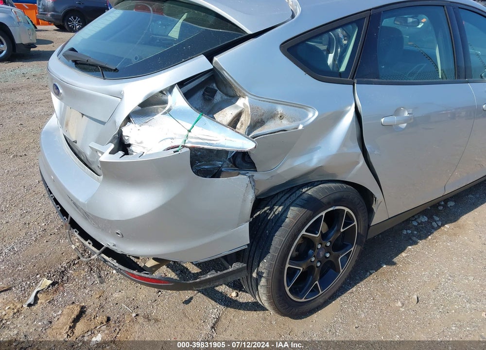 2014 FORD FOCUS SE VIN: 1FADP3K26EL270567