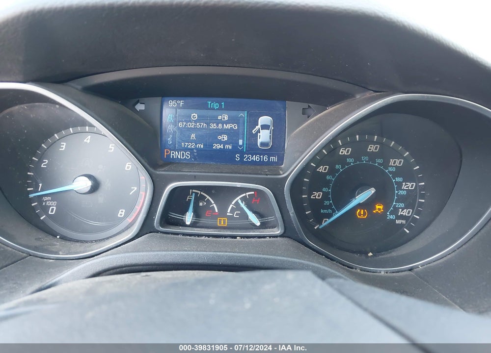 2014 FORD FOCUS SE VIN: 1FADP3K26EL270567