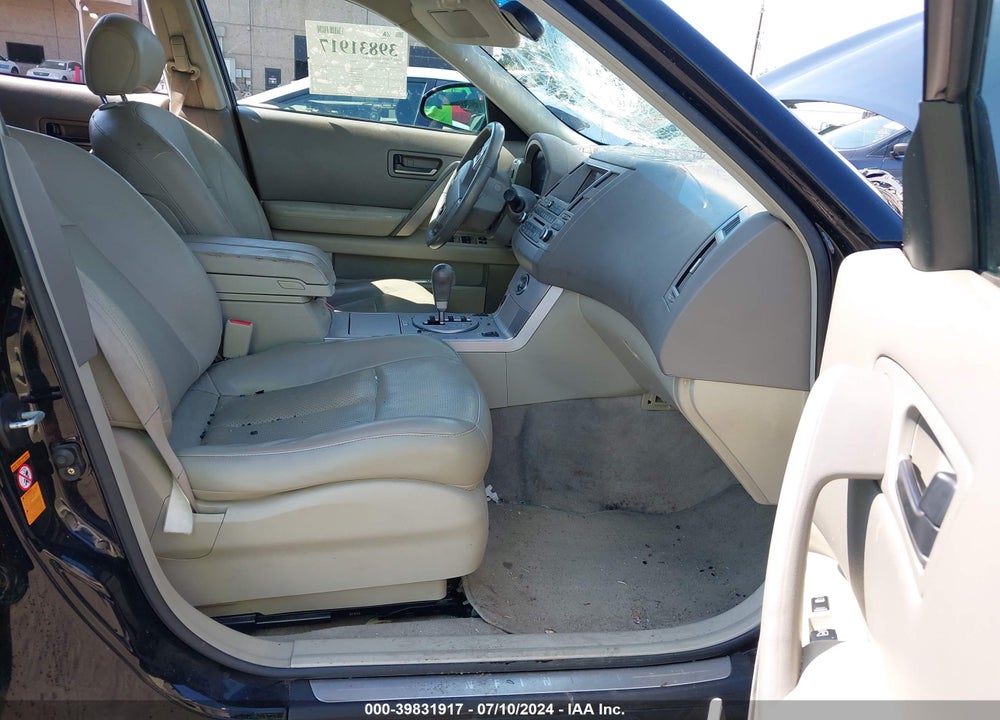2005 INFINITI FX35 VIN: JNRAS08U35X110304