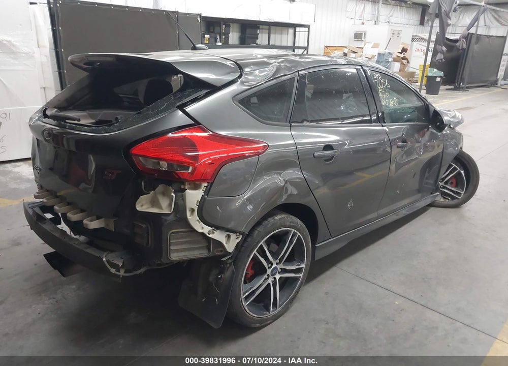 2018 FORD FOCUS VIN: 1FADP3L9XJL247525
