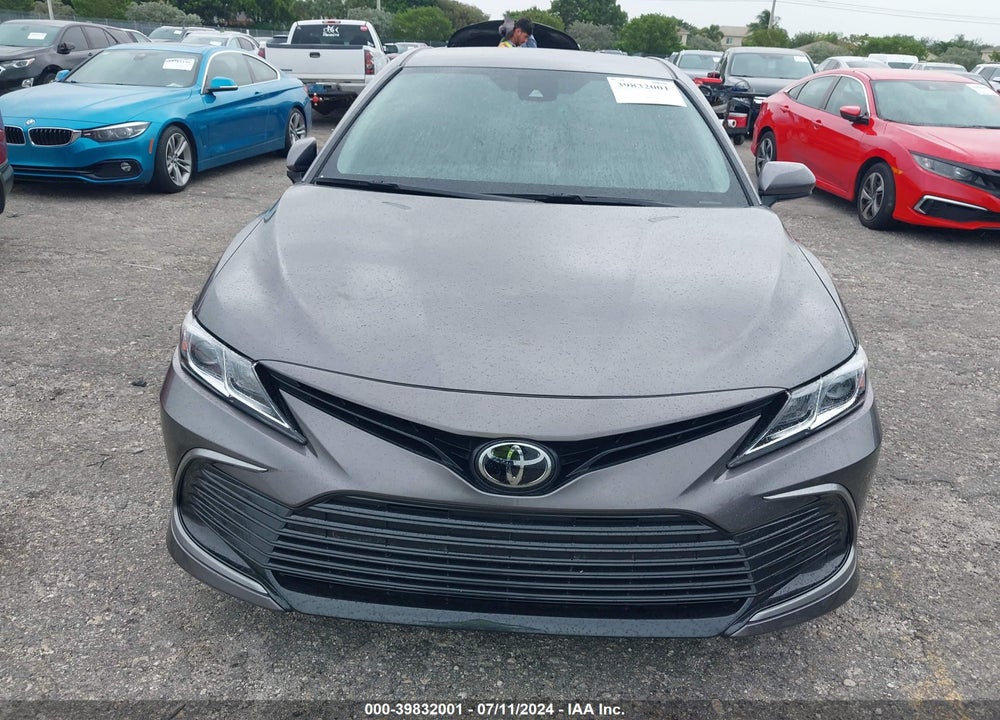 2024 TOYOTA CAMRY LE VIN: 4T1C11AK1RU889053