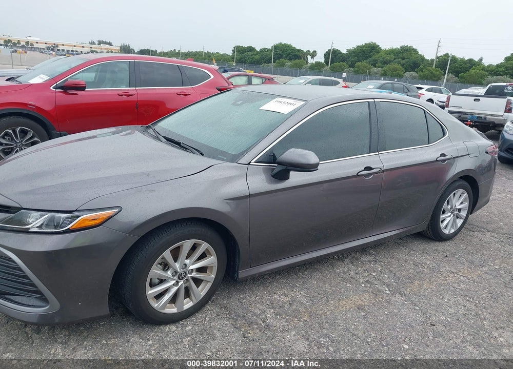 2024 TOYOTA CAMRY LE VIN: 4T1C11AK1RU889053