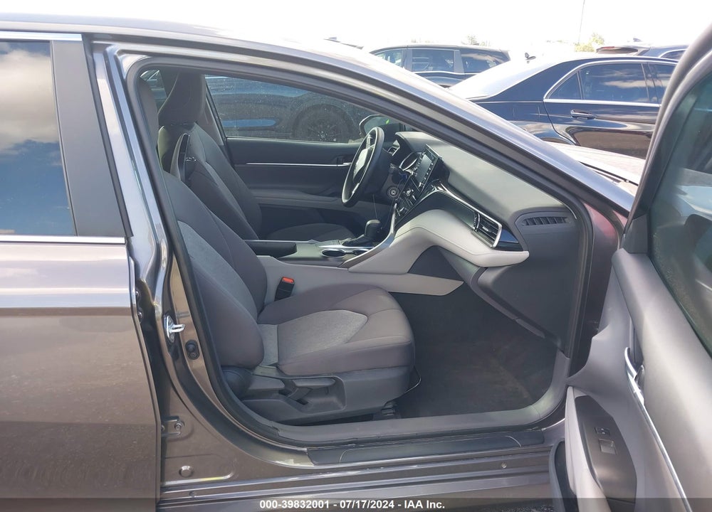 2024 TOYOTA CAMRY LE VIN: 4T1C11AK1RU889053