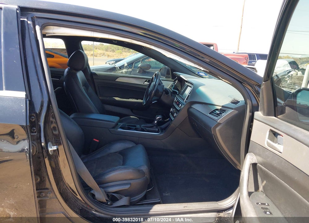 2018 HYUNDAI SONATA SPORT VIN: 5NPE34AF0JH642939