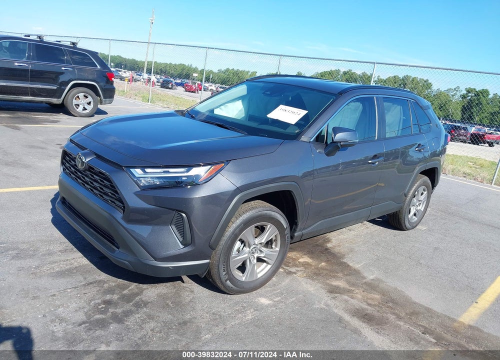 2024 TOYOTA RAV4 XLE VIN: 2T3W1RFV5RW335648