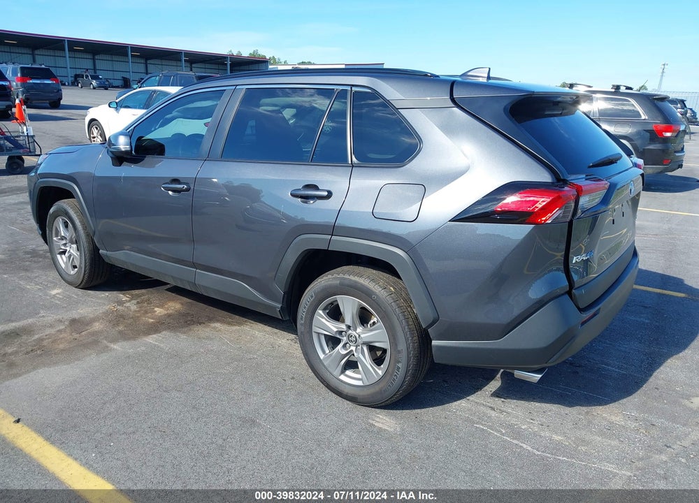 2024 TOYOTA RAV4 XLE VIN: 2T3W1RFV5RW335648
