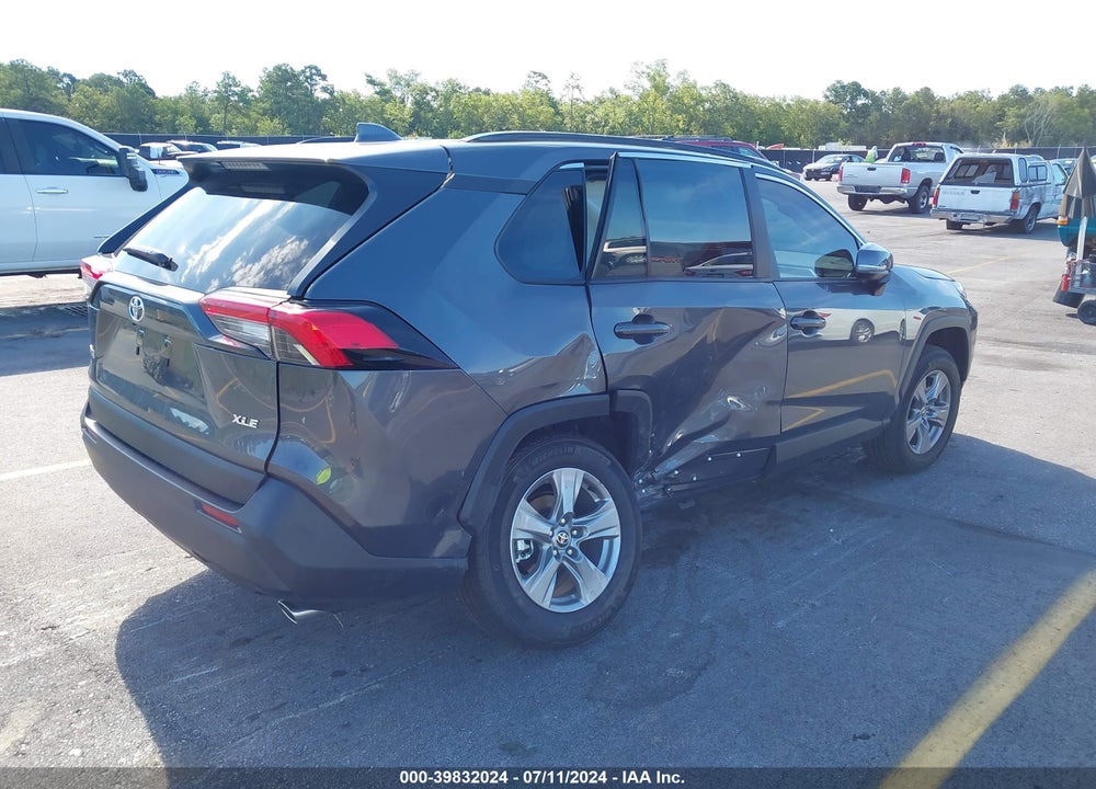 2024 TOYOTA RAV4 XLE VIN: 2T3W1RFV5RW335648