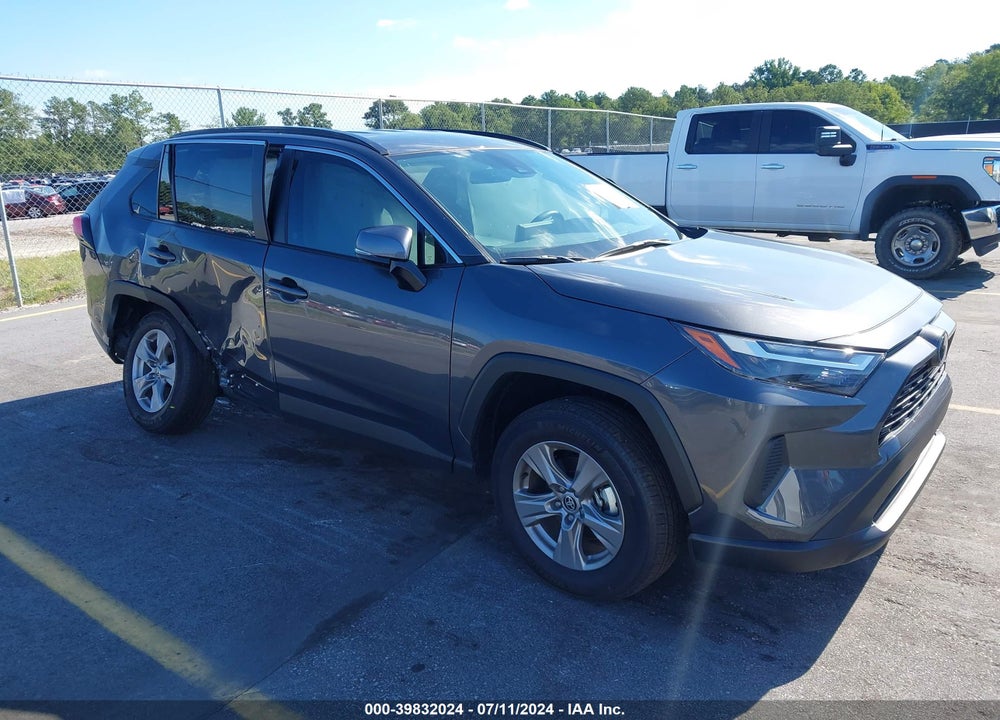 2024 TOYOTA RAV4 XLE VIN: 2T3W1RFV5RW335648